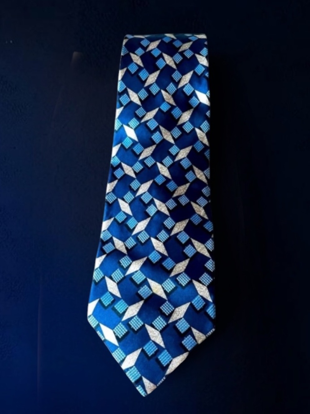 New! VALENTINO SILK GEOMETRIC PRINT TIE NEW!